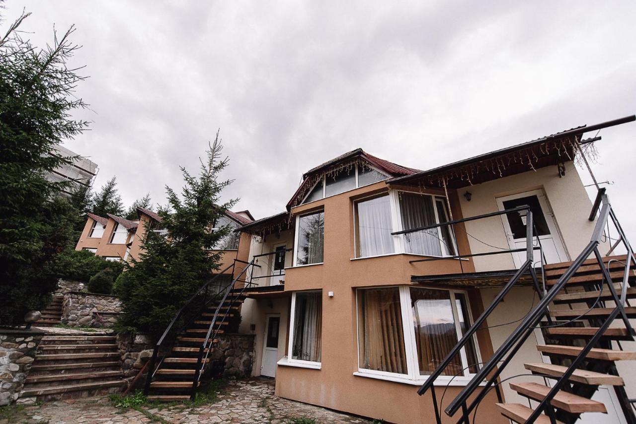 Toga Cottage Yablunytsya Exterior photo