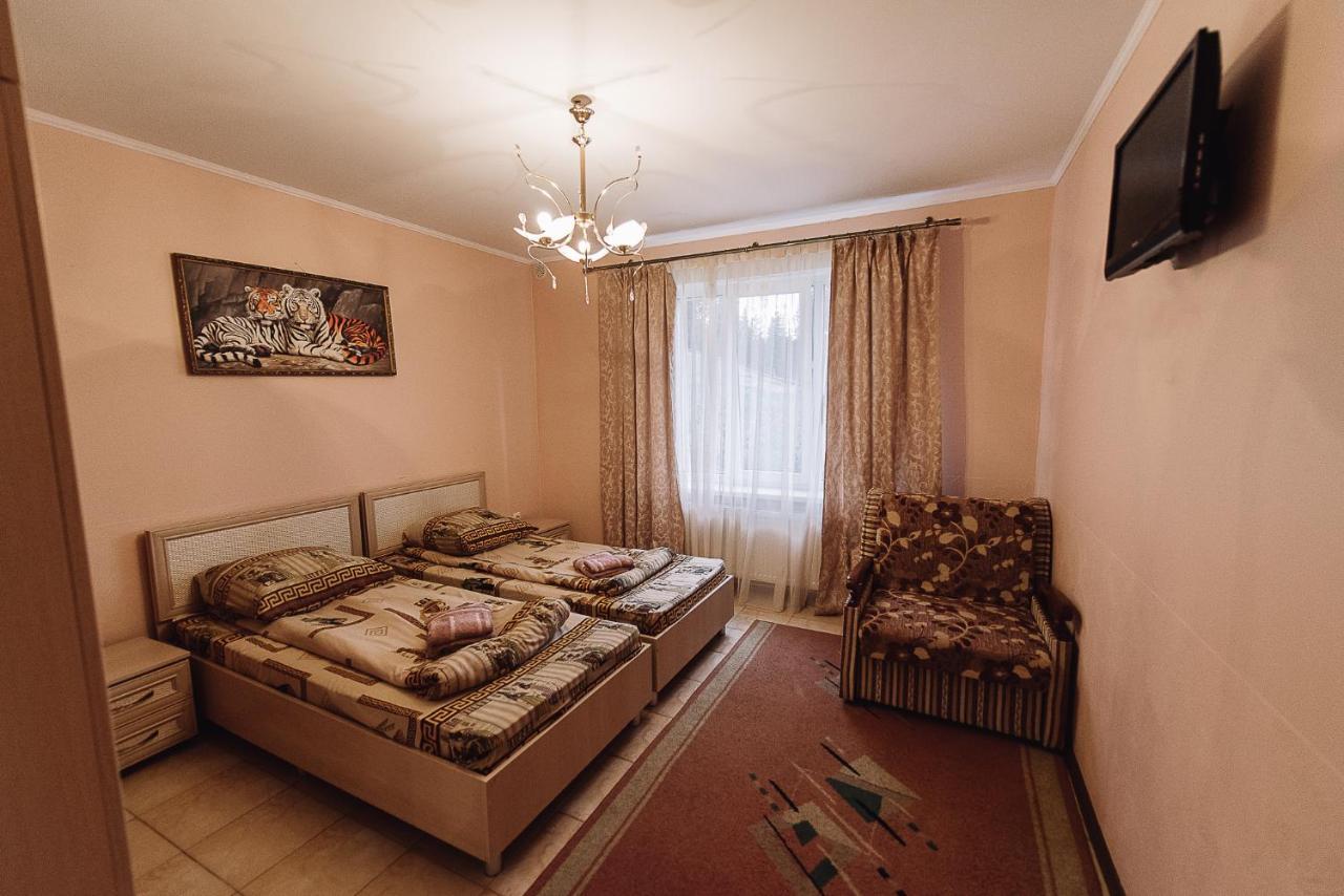 Toga Cottage Yablunytsya Exterior photo