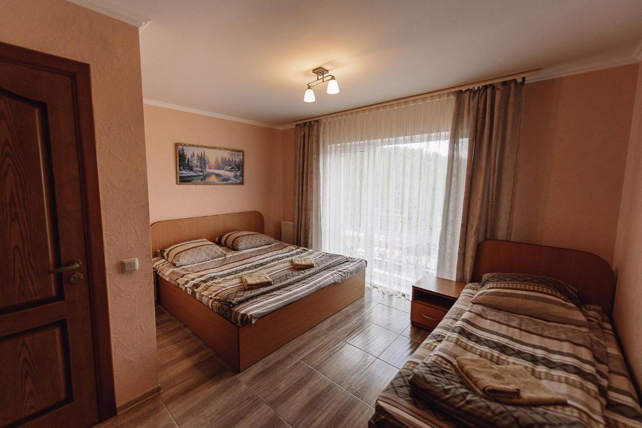 Toga Cottage Yablunytsya Exterior photo