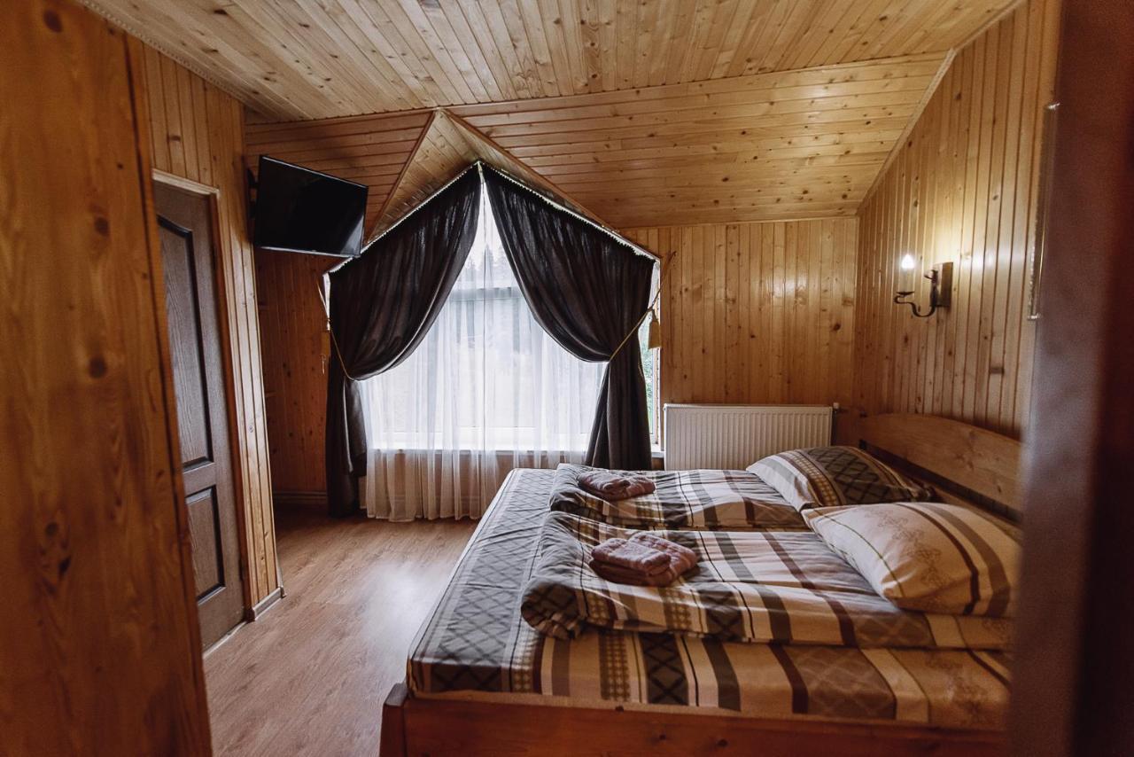 Toga Cottage Yablunytsya Exterior photo